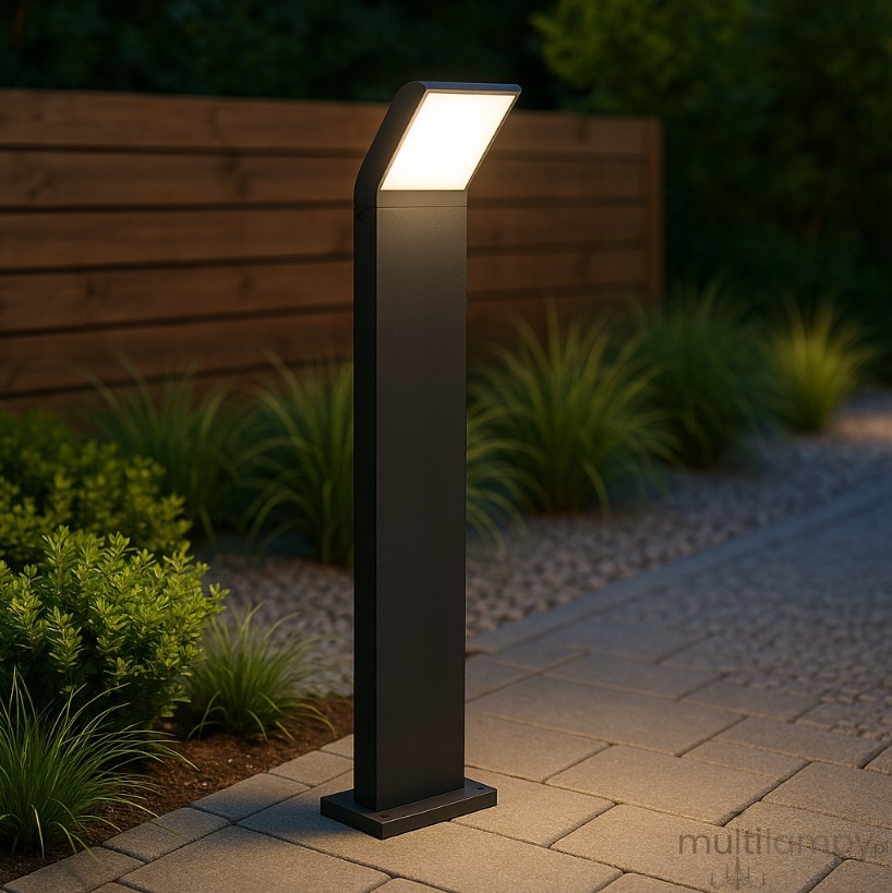 Grafitowa lampa stojąca ogrodowa Clark LED H80 w formie słupka, z prostokątnym kloszem. Widoczne trzy różne kąty ujęcia. Lampa ma prostą, nowoczesną konstrukcję i jest zamontowana na kwadratowej podstawie.