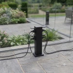 Electric słupek ogrodowy z 4 wbudowanymi gniazdami czarny EKO2900