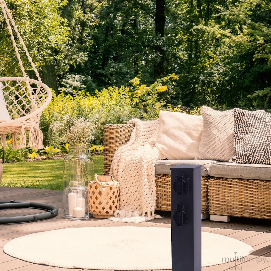 Electric słupek ogrodowy z 2 wbudowanymi gniazdami czarny EKO0432