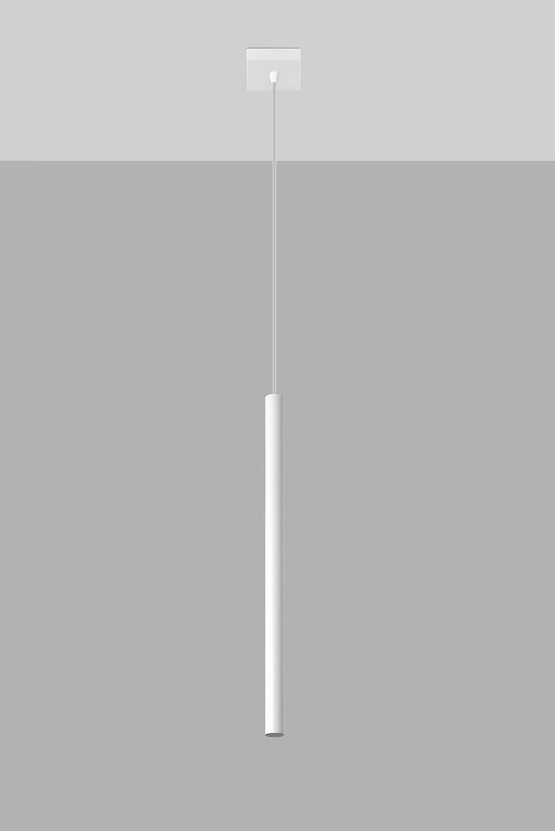 Lampa wisząca Pastelo 1-punktowa, biała, w kształcie cylindrycznym. Zawieszona na cienkim przewodzie, montaż na suficie. Prosta forma, matowa powierzchnia. Tło w odcieniach szarości, co podkreśla minimalistyczny styl lampy.