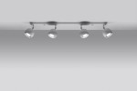 Biała lampa sufitowa Oculare, czteropunktowa, z okrągłymi reflektorami. Kąt ujęcia z góry, produkt zamontowany na suficie. Prosta konstrukcja, metalowa oprawa, minimalistyczny design, idealna do nowoczesnych wnętrz.