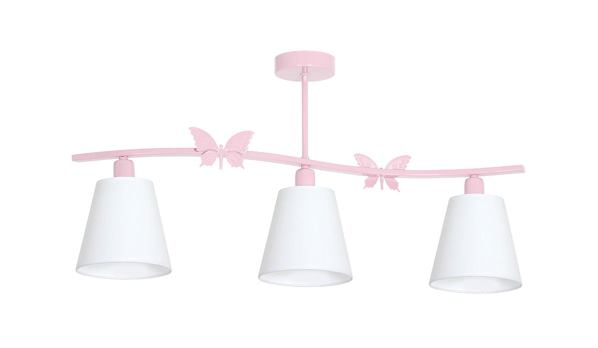 Lampa sufitowa 3-punktowa Alice w kolorze różowym z białymi kloszami. Ułożona poziomo, z dekoracyjnymi motylami na ramie. Klosze mają cylindryczny kształt, a całość jest zawieszona na różowej konstrukcji metalowej.
