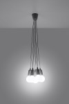 Lampa wisząca Diego, 5-punktowa, w kolorze szarym, z pięcioma białymi oprawami na żarówki, zawieszona na długich czarnych przewodach. Ujęcie frontalne, podkreślające minimalistyczny design i równomierne oświetlenie.