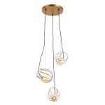 Lampa wisząca Melisa 3-punktowa w kolorze złotym. Trzy klosze w formie siatki z białymi kulami, zawieszone na czarnych przewodach. Ujęcie z góry, na białym tle, podkreślające nowoczesny design i elegancki styl lampy.