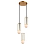 Lampa wisząca Simon 3-punktowa w kolorze złotym, z trzema okrągłymi kloszami w białym kolorze, zamkniętymi w metalowych, złotych klatkach. Produkt zawieszony na czarnych linkach, montowany do sufitu, z okrągłą podstawą.