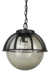 Czarna lampa wisząca Kule z Koszykiem 250, 1-punktowa, z przezroczystym kloszem kulistym. Ujęcie frontalne, lampa zawieszona na łańcuchu, z widoczną żarówką wewnątrz klosza. Metalowa konstrukcja zewnętrzna z dekoracyjnymi elementami.