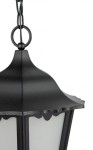 Lampa wisząca ogrodowa Retro Maxi w kolorze czarnym, 1-punktowa. Okrągły klosz z matowego szkła, z ozdobnym brzegiem. Ujęcie z góry, wisi na łańcuchu. Idealna do oświetlenia przestrzeni zewnętrznych.