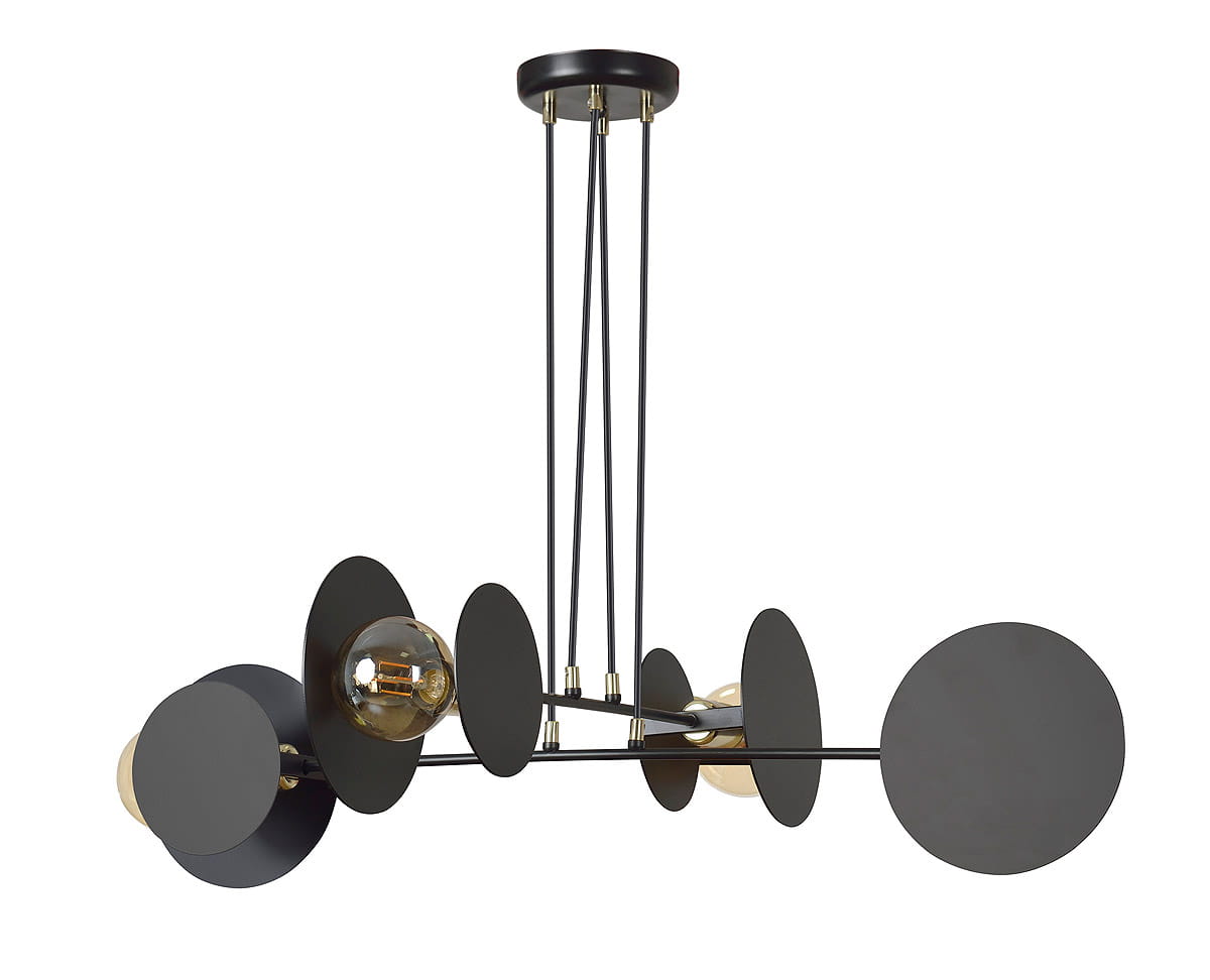 Lampa wisząca czarna 4-punktowa Idea, z okrągłymi elementami w różnych rozmiarach i złotymi detalami. Ujęcie z boku, zawieszona na cienkich linkach. Okrągłe klosze w stylu industrialnym, tworzą nowoczesny wygląd.