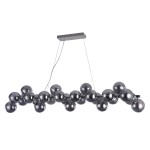 Lampa wisząca Cabella 25-punktowa z dymionymi kulami w kolorze ciemnosrebrnym, zawieszona na metalowym stelażu. Kule rozmieszczone w dynamiczny sposób, w formie rozłożonej. Tło białe, co podkreśla elegancki wygląd lampy.