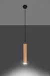 Lino lampa wisząca 1-punktowa SL.0636 w kształcie cylindrycznym, wykonana z jasnego drewna, zawieszona na czarnym kablu. Źródło światła umieszczone na dole, lampa w wiszącej pozycji na jednolitym tle.