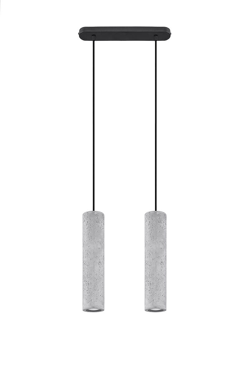 Lampa wisząca Luvo SL.0654 z dwoma cylindrycznymi kloszami w kolorze szarym, wykonanymi z betonu. Posiada czarny, prostokątny sufitowy uchwyt oraz dwa czarne przewody. Produkt zawieszony w pozycji pionowej, na białym tle.