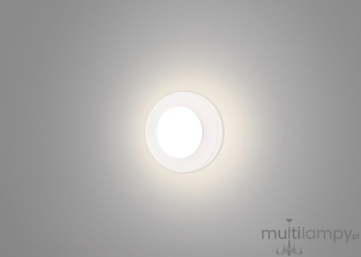 Lesel LED oprawa schodowa 009B, okrągła, biała, zamontowana na szarej ścianie, emitująca delikatne, ciepłe światło. Prosty design, idealna do oświetlenia schodów lub korytarzy.