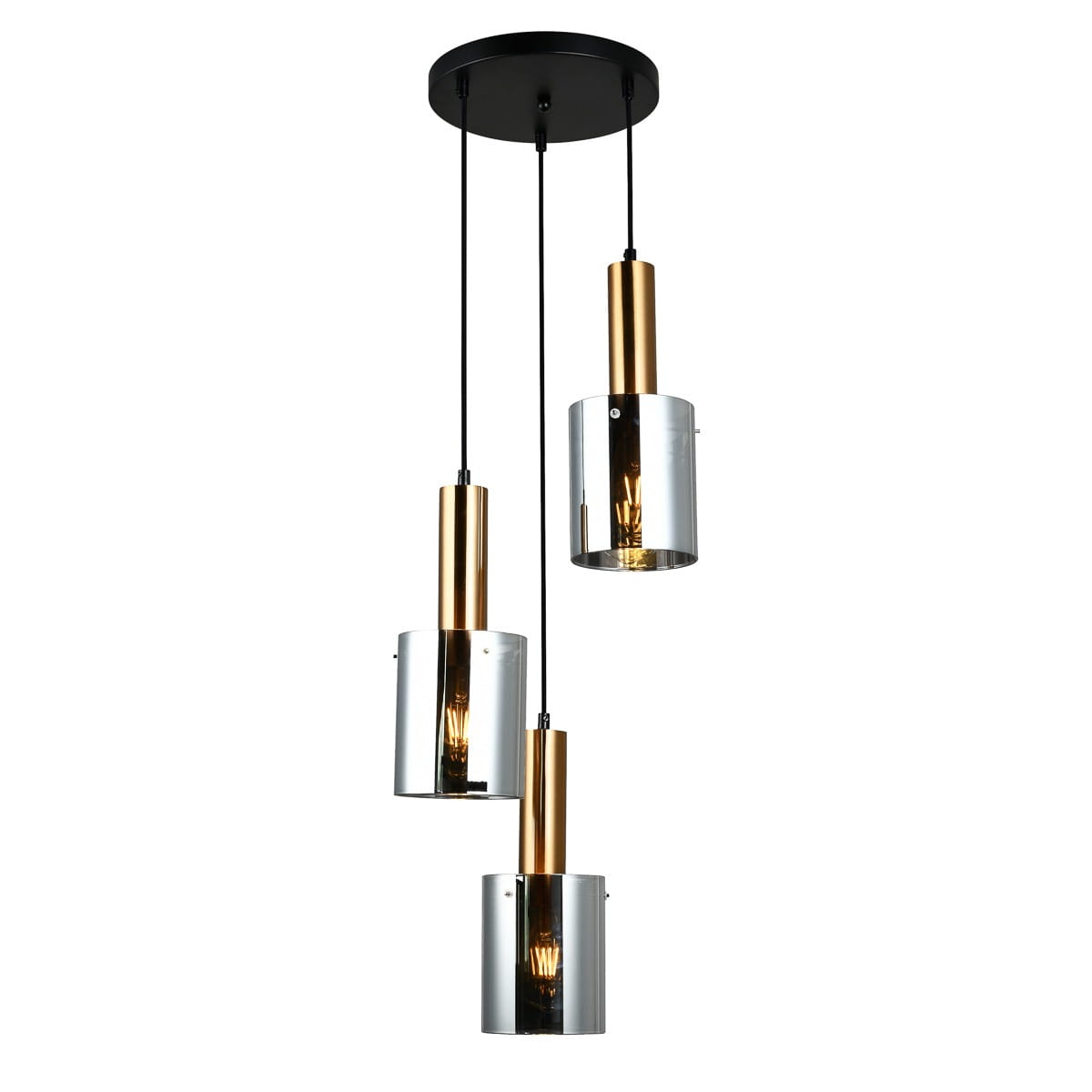 Lampa wisząca Sardo 3-punktowa z mosiężnymi elementami i dymionymi kloszami, zawieszona na czarnych przewodach. Klosze mają cylindryczny kształt, a źródła światła są widoczne w środku. Całość montowana do sufitu na okrągłej podstawie.