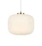 Lampa wisząca Sober 1-punktowa w kolorze białym z mosiężnym wykończeniem. Okrągła, teksturowana klosz z pionowymi żłobieniami, zawieszona na przezroczystym przewodzie. Minimalistyczny design, idealna do nowoczesnych wnętrz.