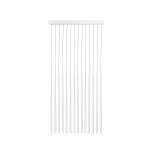 Biała lampa wisząca Louise LED z 14 punktami świetlnymi, umieszczona w pionie, z cienkimi kablami zawieszenia. Prosty, minimalistyczny design, idealna do nowoczesnych wnętrz.