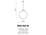 Lampa wisząca White Ball 40 o średnicy 40 cm, wykonana z białego szkła z chromowanymi elementami. Ujęcie frontalne, zawieszona na cienkim kablu, wysokość 160 cm, przeznaczona do jednego źródła światła E27 maks. 40W.