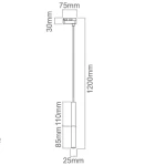 Lampa wisząca Track Slimi S w kolorze czarnym, z prostokątnym kloszem o wymiarach 25 mm średnicy i 110 mm długości. Zawieszona na cienkim przewodzie o długości 1200 mm, montowana do szyny. Prosta, minimalistyczna forma.