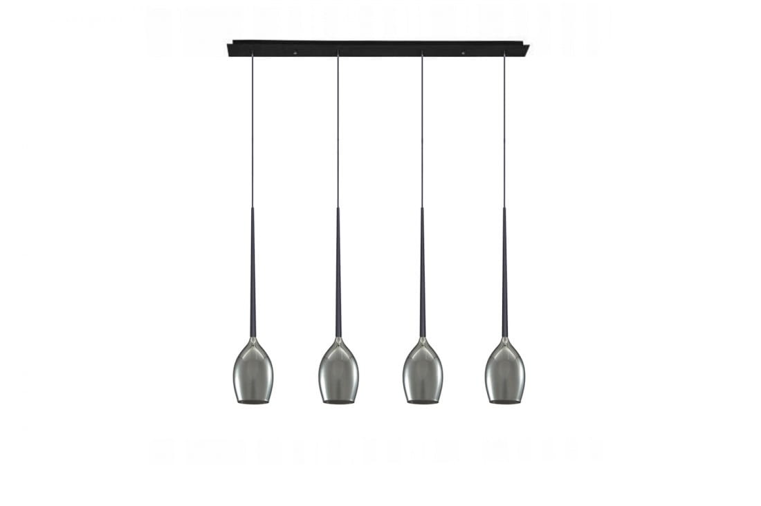 Lampa wisząca Izza 4-punktowa z dymionymi kloszami w kształcie kropli, zawieszona na cienkich linkach, z prostokątną, czarną podstawą. Klosze w odcieniu szaro-dymnym, w eleganckim układzie, idealna do nowoczesnych wnętrz.