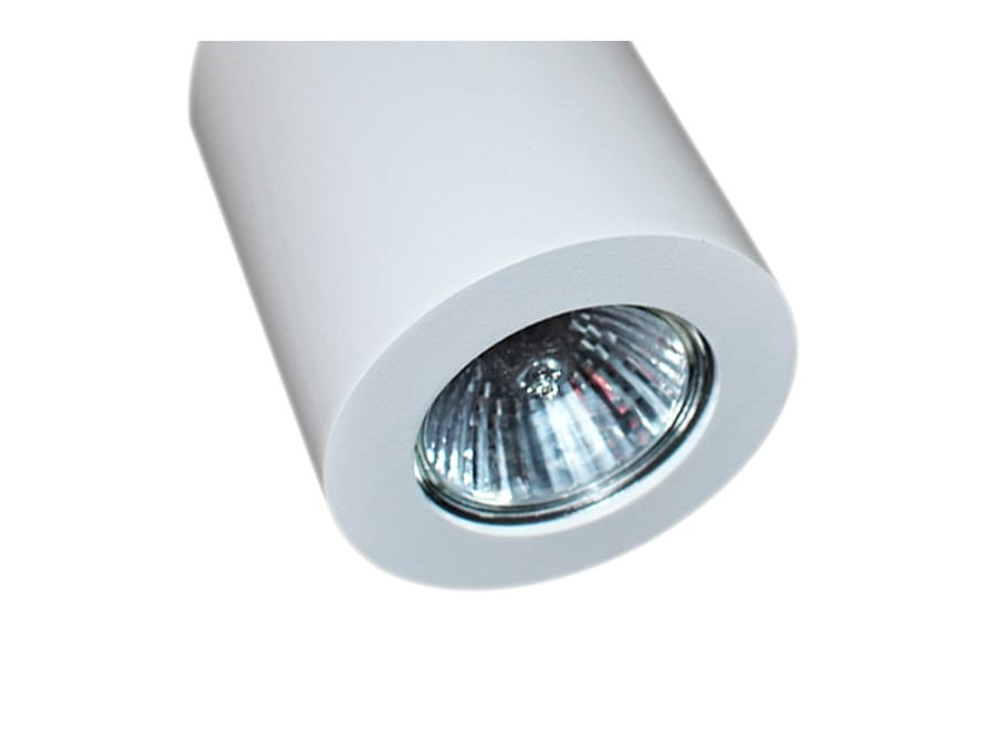 Biała lampa sufitowa 1-punktowa Boris z okrągłym kloszem. Wnętrze klosza z metalicznym wykończeniem, reflektor w stylu minimalistycznym, zamontowana w pozycji wiszącej. Idealna do nowoczesnych wnętrz.
