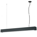 Czarna lampa wisząca LED Ibros L93/24W/CCT w prostokątnym kształcie, zawieszona na cienkich linkach. Posiada minimalistyczny design, z zamontowanym źródłem światła w dolnej części. Ujęcie z przodu, na jednolitym tle.