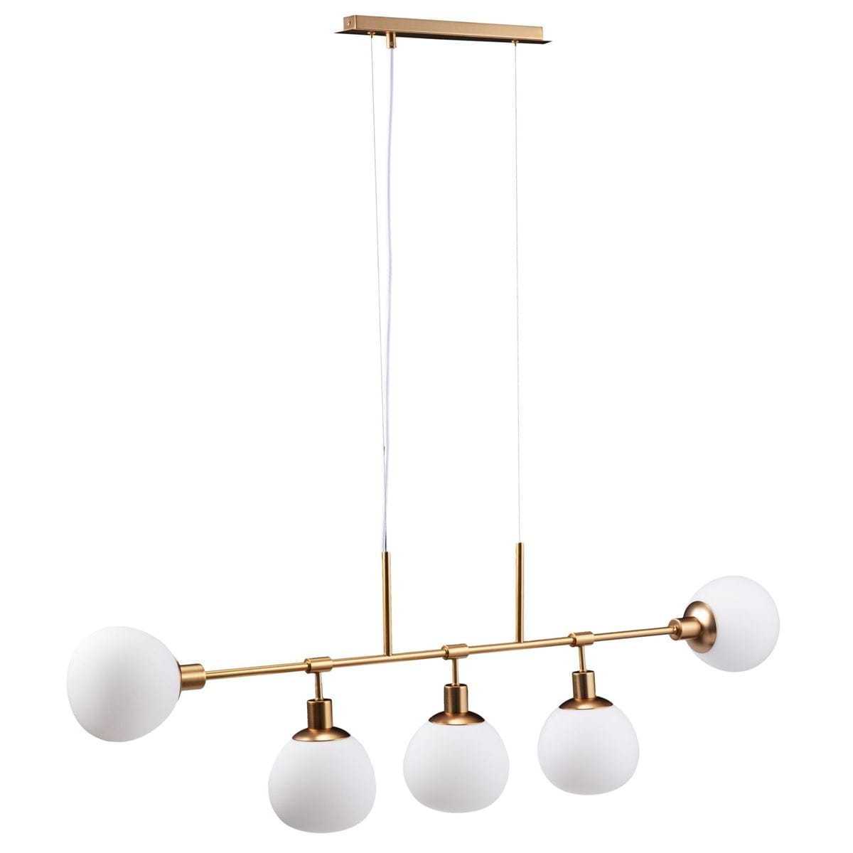 Lampa wisząca Erich 5-punktowa z mosiądzu, z pięcioma białymi, okrągłymi kloszami zawieszonymi na metalowej konstrukcji. Ujęcie frontalne, produkt zamontowany na suficie, z widocznymi przewodami.