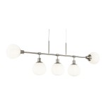 Lampa wisząca Erich 5-punktowa w kolorze niklowym z pięcioma okrągłymi kloszami z matowego szkła. Ułożona poziomo, z przezroczystymi przewodami, stylowy design, idealna do nowoczesnych wnętrz.