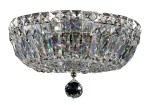 Lampa sufitowa 3-punktowa w kolorze antycznego niklu. Klosz z przezroczystego kryształu o geometrycznym wzorze, z wiszącą, czarną, szklana kroplą. Ujęcie z dołu, ukazujące detale i błyski światła.