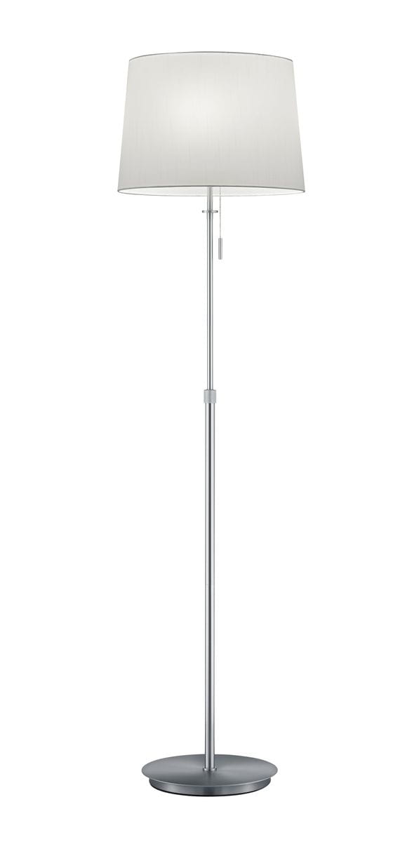 Lampa podłogowa Lyon 3-punktowa w kolorze niklowym. Posiada prostą, metalową podstawę i okrągły klosz w kolorze białym. Ujęcie frontalne, lampa stoi na płaskiej powierzchni, z widocznym włącznikiem po boku.