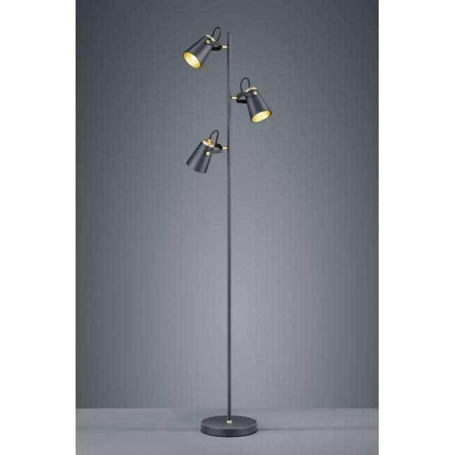 Lampa podłogowa Edward z trzema punktami świetlnymi, w kolorze czarnym. Metalowa konstrukcja z okrągłą podstawą i reflektorami w stylu industrialnym, ustawiona w pozycji stojącej na jednolitym tle.