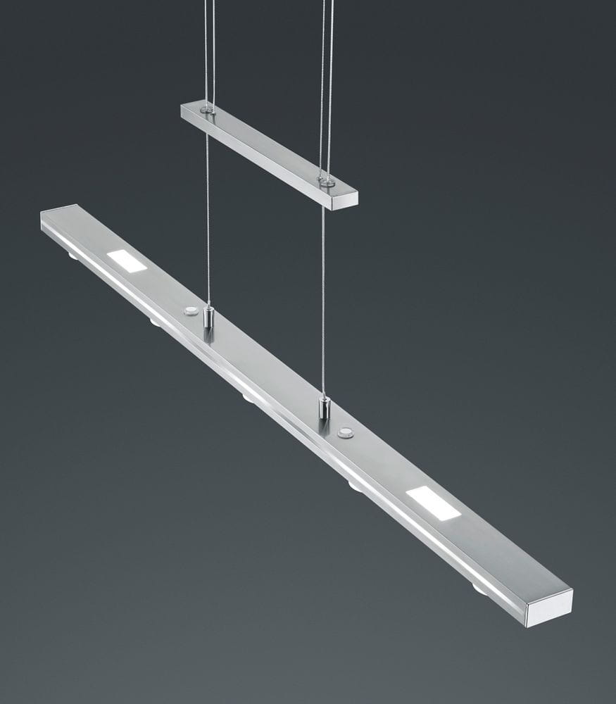Lacal LED lampa wisząca 7-punktowa w kolorze nikiel. Składa się z dwóch prostokątnych elementów zamocowanych na cienkich linkach. Widoczne źródła światła w formie płaskich paneli. Tło ciemnoszare, minimalistyczny design.