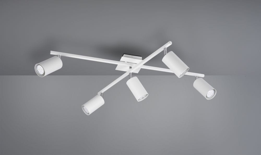 Biała lampa sufitowa Marley, 5-punktowa, z pięcioma okrągłymi spotami. Ułożona na krzyż, montowana do sufitu, z metalowymi elementami. Główne światła skierowane w różnych kierunkach, na jednolitym szarym tle.