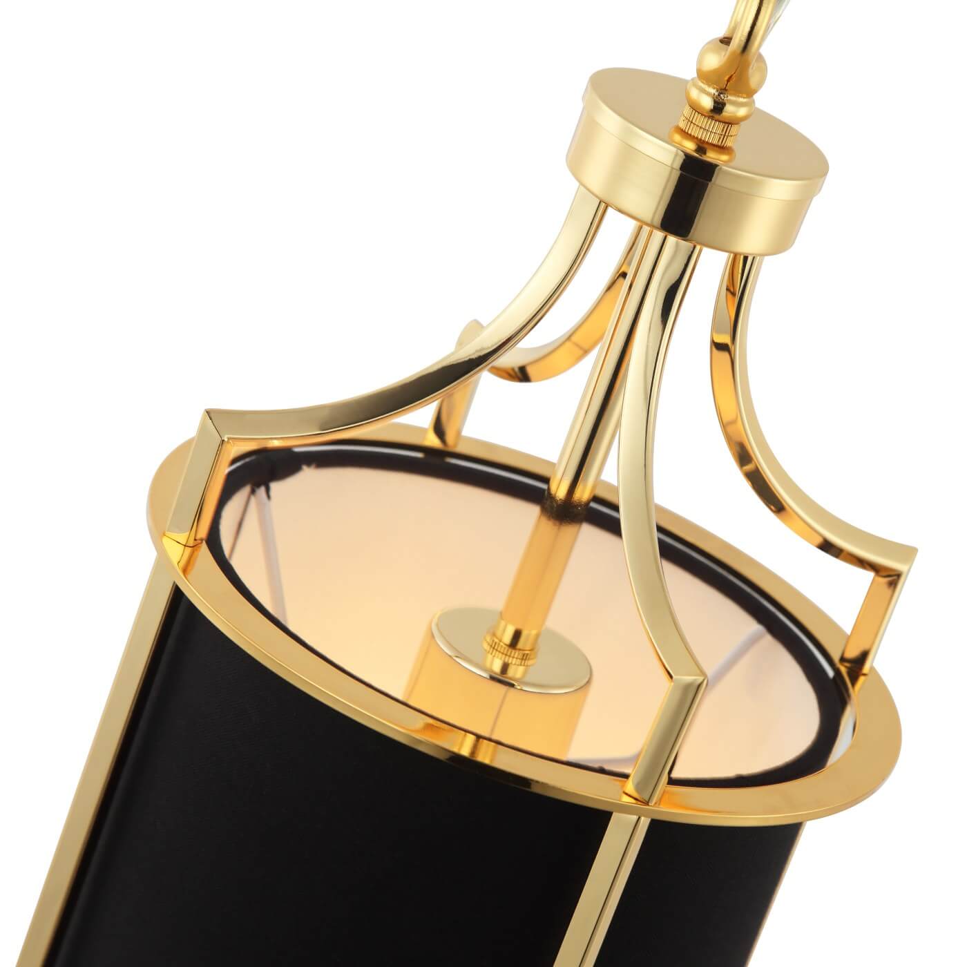Lampa wisząca Lunga Gold Nero w kolorze złotym i czarnym, o cylindrycznym kształcie. Złote detale podkreślają elegancki design. Widoczne metalowe ramki i oprawka, z czarnym abażurem. Ujęcie z góry, zwracające uwagę na szczegóły konstrukcji.