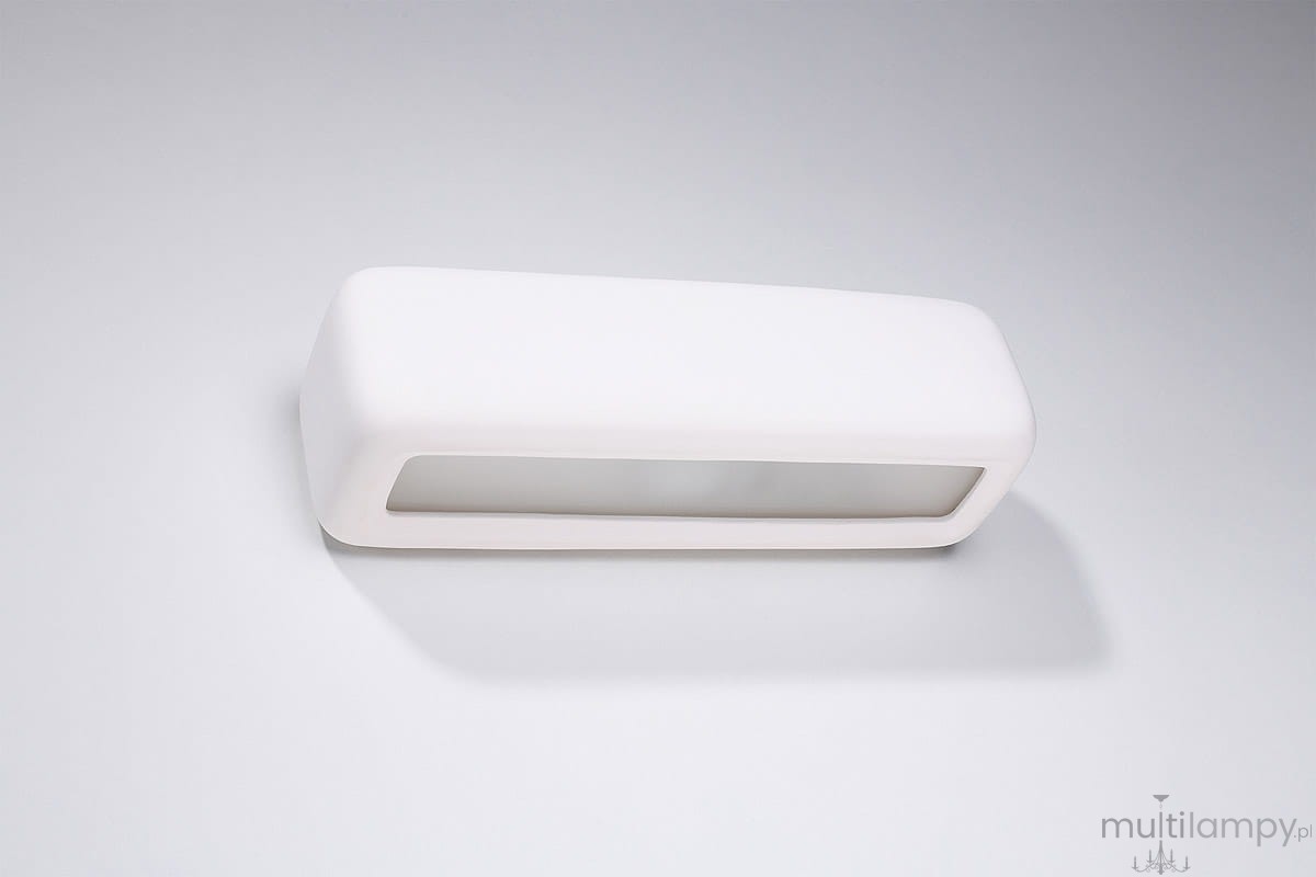 Kinkiet Subani 1-punktowy ceramiczny SL.0840 w kształcie prostokąta, w kolorze białym. Ujęcie frontalne, produkt leżący na jasnym tle. Posiada szklany panel w centralnej części, zapewniający rozproszenie światła. Idealny do nowoczesnych wnętrz.