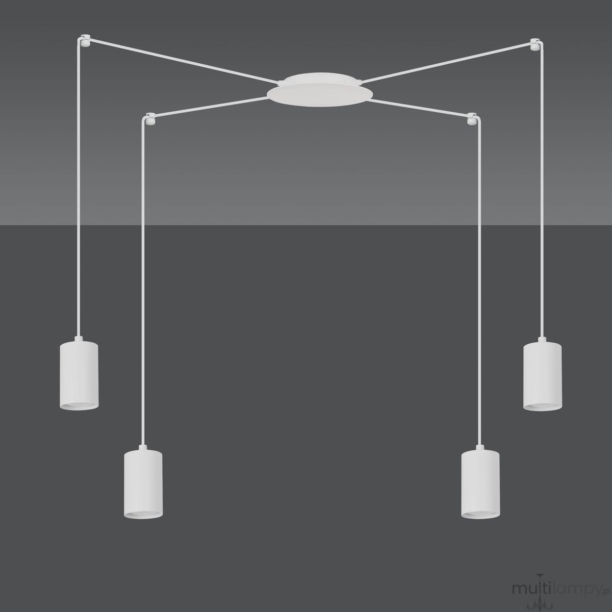 Lampa wisząca Traker 4-punktowa w kolorze białym z okrągłym mocowaniem. Cztery cylindryczne klosze zawieszone na cienkich, białych linkach, równomiernie rozmieszczone, idealna do nowoczesnych wnętrz.