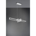 Lampa wisząca Salinas LED 4000K, biała, z trzema punktami świetlnymi. Posiada nowoczesny, geometryczny kształt z prostokątnymi i kwadratowymi elementami. Zawieszona na cienkich linkach, montowana do sufitu, na tle ciemnej ściany.