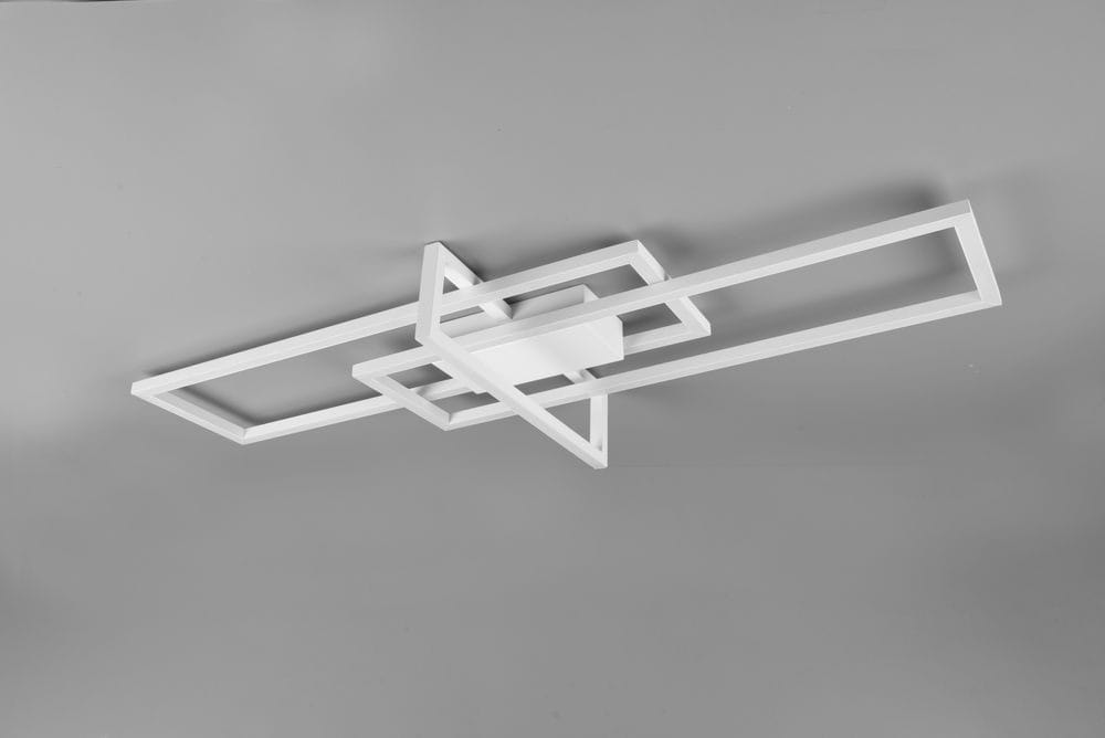 Biała lampa sufitowa Salinas LED 4000K, 3-punktowa, z geometrycznymi ramkami w różnych kształtach. Ułożona na szarym tle, z centralnym mocowaniem. Idealna do nowoczesnych wnętrz.