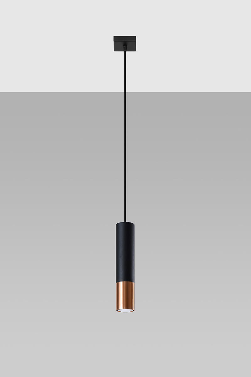 Loopez lampa wisząca 1-punktowa w kolorze czarnym z miedzianym detalem. Cylindryczny kształt, zawieszona na czarnym przewodzie. Prosty design, idealna do nowoczesnych wnętrz, na jednolitym tle.