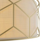 Lampa wisząca Messina 4-punktowa H223PL-03G w kolorze złotym, z geometrycznym wzorem. Okrągły klosz z materiału, półprzezroczysty, z widocznymi liniami tekstury. Ujęcie z boku, ukazujące detale konstrukcji.