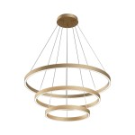 Lampa wisząca Rim 4000K z trzema okrągłymi pierścieniami w kolorze mosiądzu, zawieszona na cienkich linkach. Okręgi różnej wielkości, z diodami LED umieszczonymi wzdłuż krawędzi, tworzą nowoczesny wygląd.