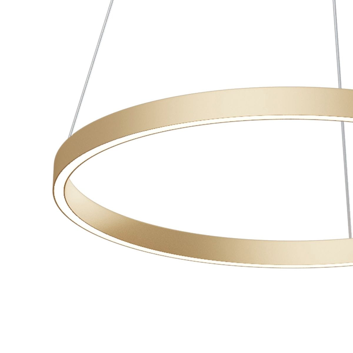 Mosiężna lampa wisząca Rim D60 z LED 4000K, o okrągłym kształcie, zawieszona na cienkich linkach. Posiada gładką, matową powierzchnię, z widocznym podświetleniem na krawędzi. Ujęcie z boku, na białym tle.