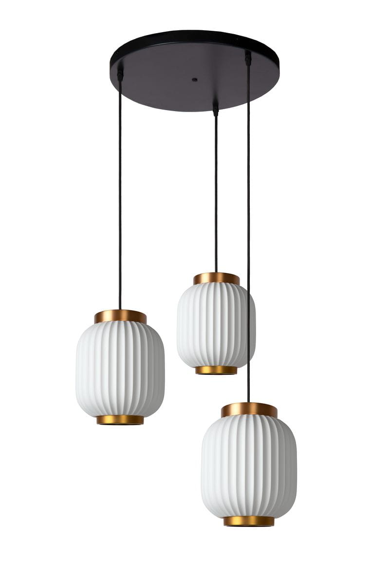 Lampa wisząca Gosse 3-punktowa w kolorze czarnym. Posiada trzy białe klosze z wyraźnym żłobieniem, zakończone złotymi pierścieniami. Zawieszona na czarnych linkach z okrągłą podstawą. Klosze mają cylindryczny kształt.