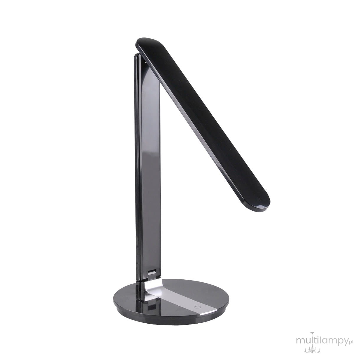 Czarna lampka biurkowa Serra LED o mocy 9W, z regulacją temperatury barwowej 3000K-6500K. Stojąca, z okrągłą podstawą i cienkim, prostokątnym ramieniem. Włącznik dotykowy na podstawie.