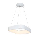 Biała lampa wisząca LED o nowoczesnym, prostokątnym kształcie z delikatnymi zaokrągleniami. Zawieszona na cienkich linkach, z przezroczystym kloszem, który emituje ciepłe światło. Idealna do nowoczesnych wnętrz.