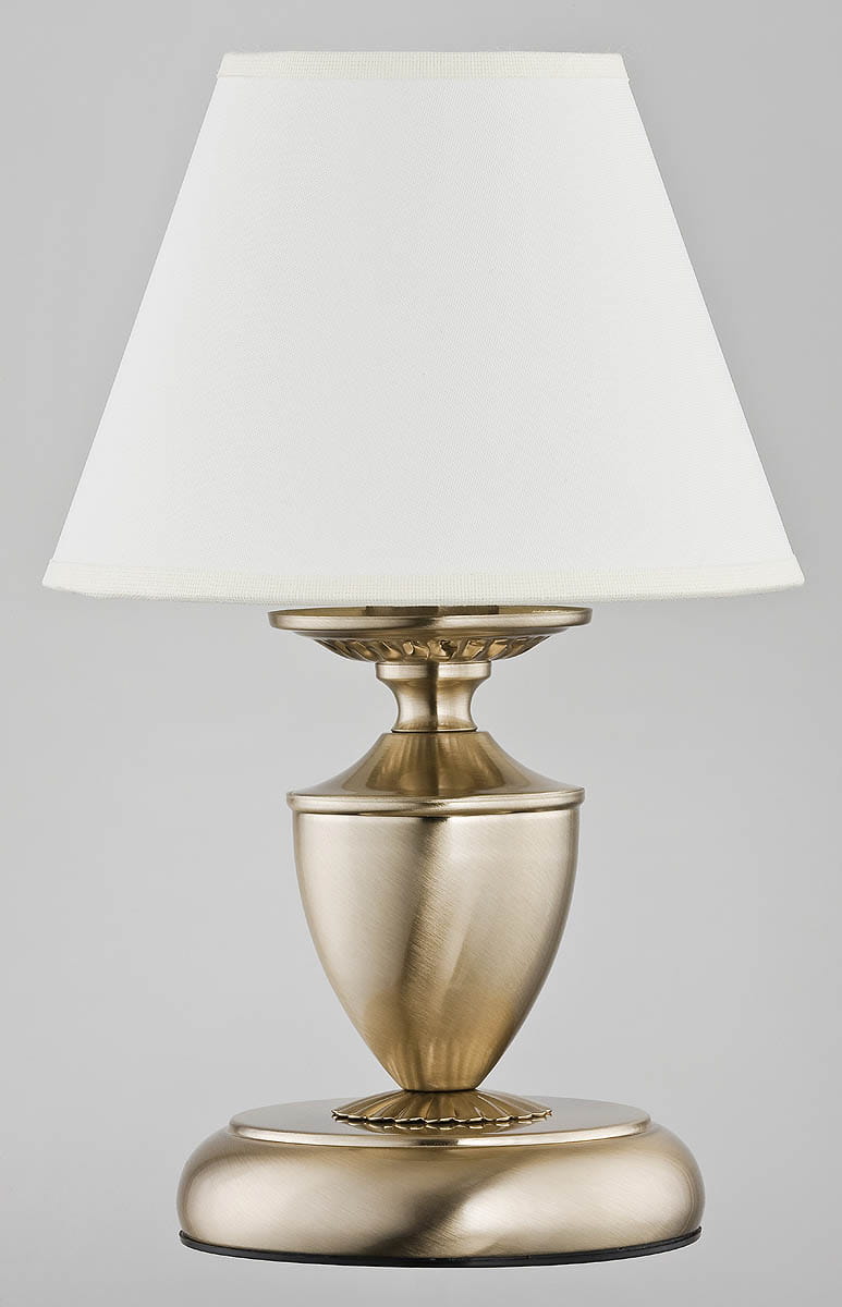 Lampka stołowa Sofia 1-punktowa, z metalowym podstawą w kolorze matowego złota i białym abażurem w kształcie stożka. Ujęcie frontalne, podkreślające elegancki design oraz symetryczną formę. Idealna do dekoracji wnętrz.